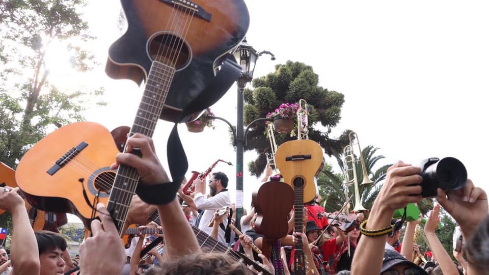 El derecho de vivir en paz (15)